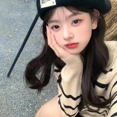 贬妻为妾十万铁骑跪接我登基